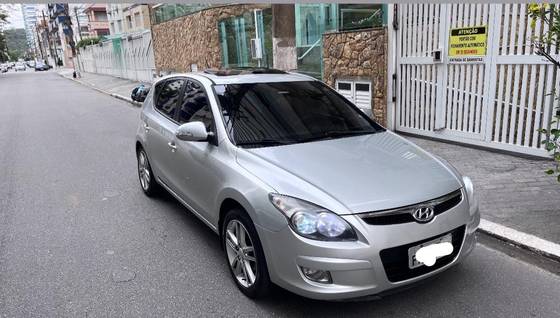 HYUNDAI I30 2.0 MPFI GLS 16V GASOLINA 4P AUTOMÁTICO HYUNDAI I30 2.0 MPFI GLS 16V GASOLINA 4P AUTOMÁTICO
